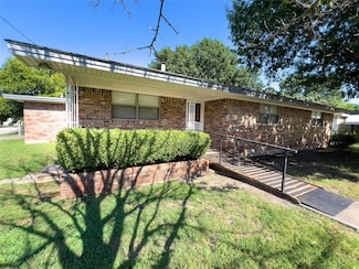 420 N Hickory St, Muenster, TX 76252