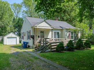 1617 Fulton St, Kalamazoo, MI 49001