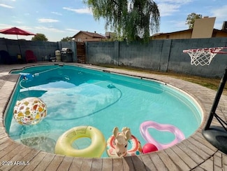 3842 W Mauna Loa Ln, Phoenix, AZ 85053
