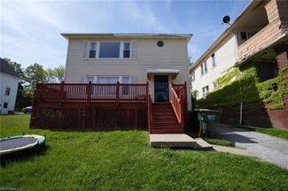 13306 Cranwood Dr, Garfield Heights, OH 44105