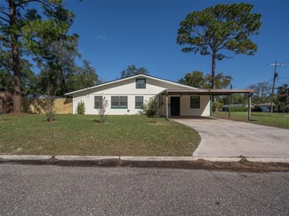 907 Tarin Dr N, Jacksonville, FL 32218