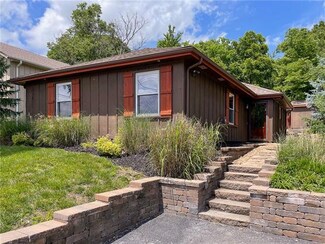 37 I St, Lake Lotawana, MO 64086