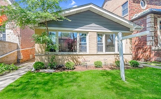 5848 N Drake Ave, Chicago, IL 60659