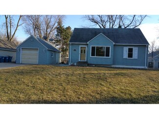 2432 Clearview Ave, New Brighton, MN 55112