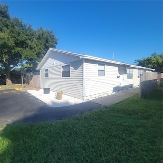 3751 67th Ave N, Pinellas Park, FL 33781