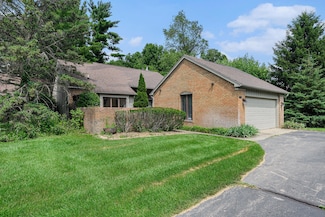 121 Woodwind Cir, Kalamazoo, MI 49006