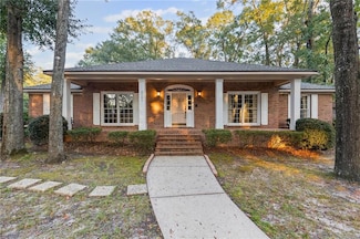 2105 Charingwood Dr E, Mobile, AL 36695