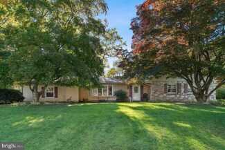 4126 Jackson Dr, Lafayette Hill, PA 19444