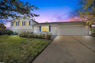 16105 Watson Dr, Macomb, MI 48044