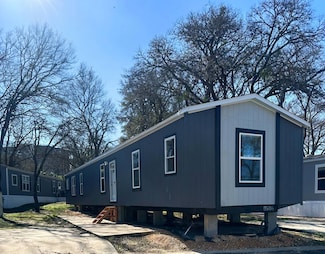 8 Yucca Dr, Austin, TX 78744