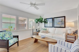 285 8th Ave S Unit 285, Naples, FL 34102