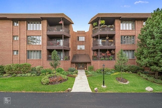 125 Boardwalk Place Unit 101, Park Ridge, IL 60068