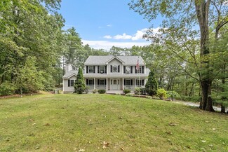 711 Page St, Lunenburg, MA 01462