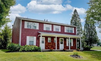 40-42 Willowick Dr, Fairport, NY 14450