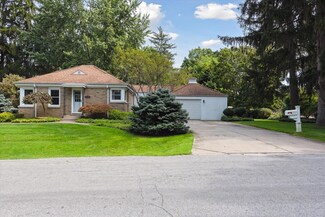 1156 Fairfield Ave NW, Grand Rapids, MI 49504