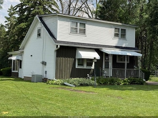 1282 Sheboygan St, Oshkosh, WI 54904