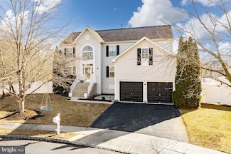 9 Clement Ct, Columbus, NJ 08022