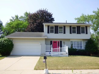 1310 Fairfax Dr, South Bend, IN 46614