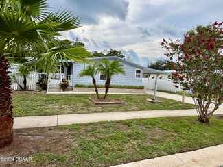 789 Laurel Spring Dr, Port Orange, FL 32129