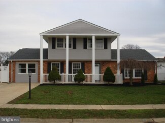 213 S Booth Dr, New Castle, DE 19720