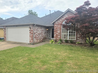 5216 E 90th St, Tulsa, OK 74137