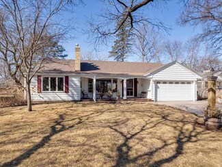 2924 Boone Ave S, Saint Louis Park, MN 55426