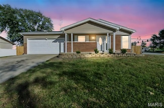 1814 Springhill Dr, O Fallon, MO 63366