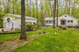7106 Douglas Lake Rd, Johannesburg, MI 49751