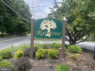 1803 Raintree Ln, Malvern, PA 19355