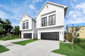 1917 West St, Houston, TX 77026