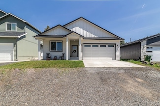 511 S 2nd St, Rockford, WA 99030