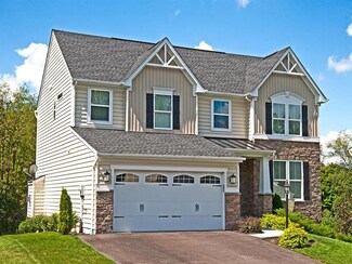 108 Highcroft Cir, Eighty Four, PA 15330