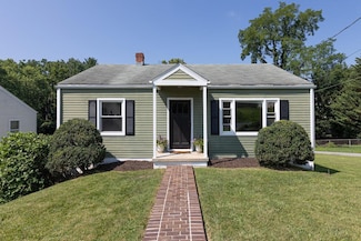 122 Fraser Ln, Staunton, VA 24401