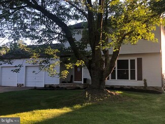 14 Midili Dr, Waterford Works, NJ 08089