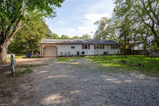 7013 Ashley St, Hayes, VA 23072