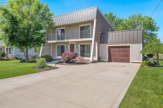2914 N Perch Row, Port Clinton, OH 43452