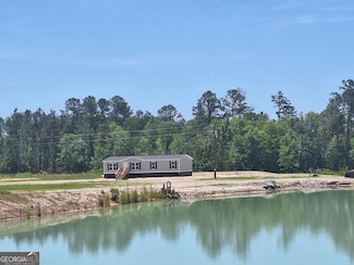 908 Bethel Freewill Rd, Baxley, GA 31513
