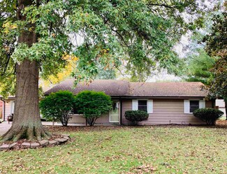 205 W Horizon Rd, Muncie, IN 47303