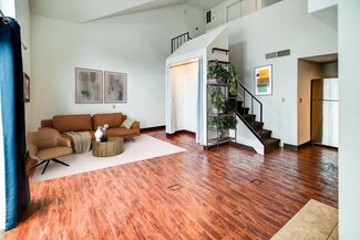 549 D'Onofrio Dr Unit 7, Madison, WI 53719