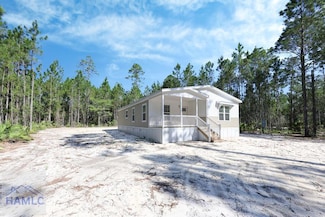 7132 Waycross Hwy, Jesup, GA 31545