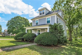 331 W Neshannock Ave, New Wilmington, PA 16142