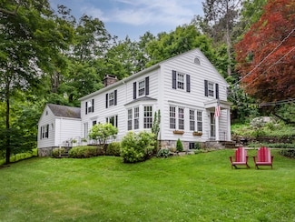 61 Curtiss Rd, Warren, CT 06777