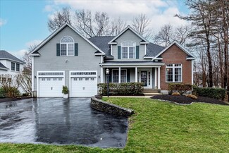 11 Gove Dr, Newburyport, MA 01950