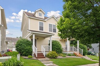 2813 Faulkner Dr, Chaska, MN 55318