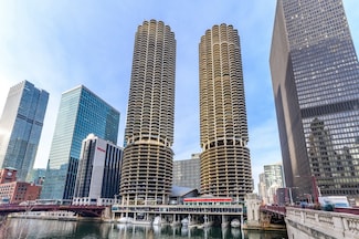 300 N State St Unit 3535, Chicago, IL 60654