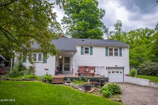 286 Hickory Dr, Tyrone, PA 16686