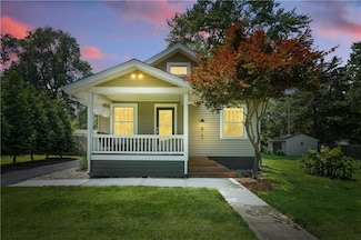 8146 Craig St, Overland Park, KS 66204