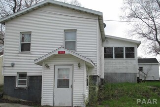 310 W High St, Manito, IL 61546