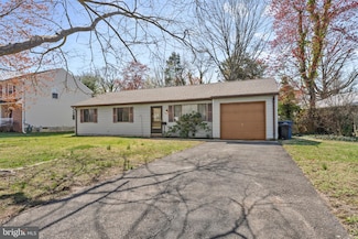 112 Beacon St, Moorestown, NJ 08057