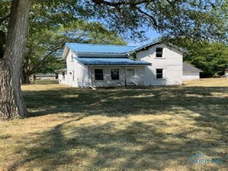 950 Rocky-Ridge Rd, Oak Harbor, OH 43449